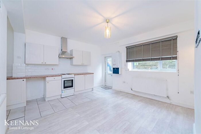 2 Bedroom Terraced House For Sale In Parrock Parade, Rossendale, BB4
