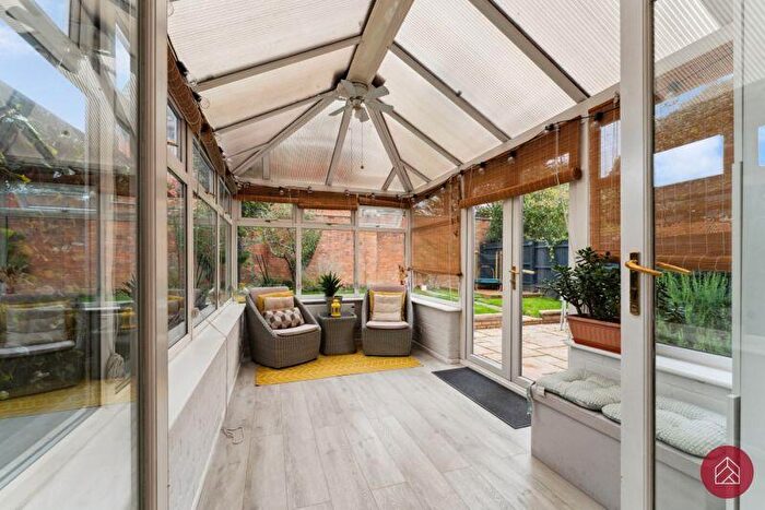 3 Bedroom End Of Terrace House For Sale In Bennett Crescent, Oxford, OX4