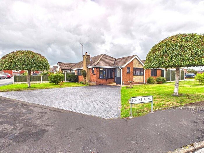 3 Bedroom Semi-Detached Bungalow For Sale In Farcroft Drive, Market Drayton, Shropshire, TF9