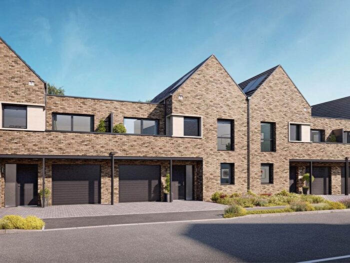 4 Bedroom Town House For Sale In Lady White Crescent, Oxford, OX2