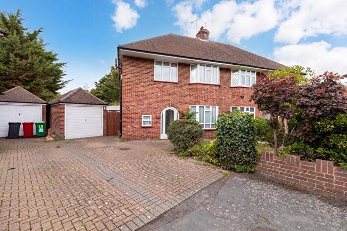 3 Bedroom Semi-Detached House For Sale In The Glen, Langley, SL3