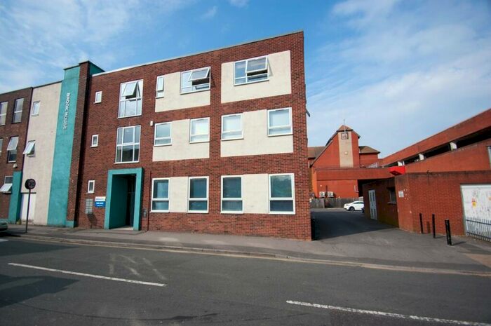 1 Bedroom Flat To Rent In Brook House, Upper Street, Fleet, GU51