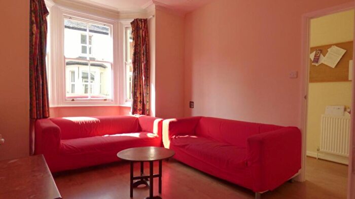 4 Bedroom House To Rent In Boulter StreetOxford, OX4