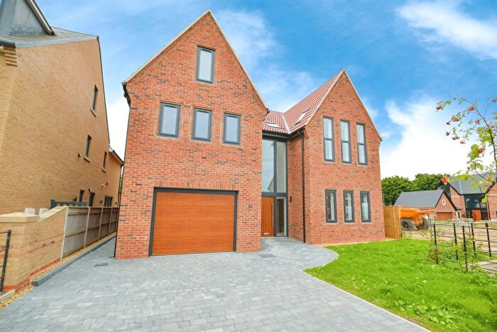 6 Bedroom Detached House For Sale In Manor Park Gardens, Hart, Hartlepool, TS27