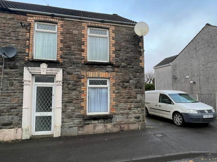 3 Bedroom Semi-Detached House To Rent In Mill Street, Gowerton, Swansea, SA4