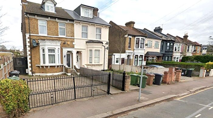 1 Bedroom Studio To Rent In Bulwer Road, London, E11