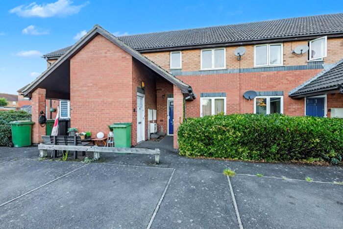 1 Bedroom Flat For Sale In Penrith Drive, Wellingborough, Northamptonshire, NN8