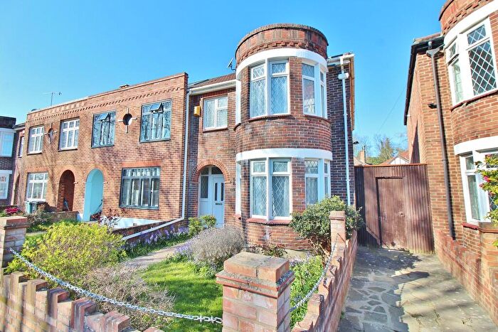 3 Bedroom End Of Terrace House For Sale In Military Road, Hilsea, PO3