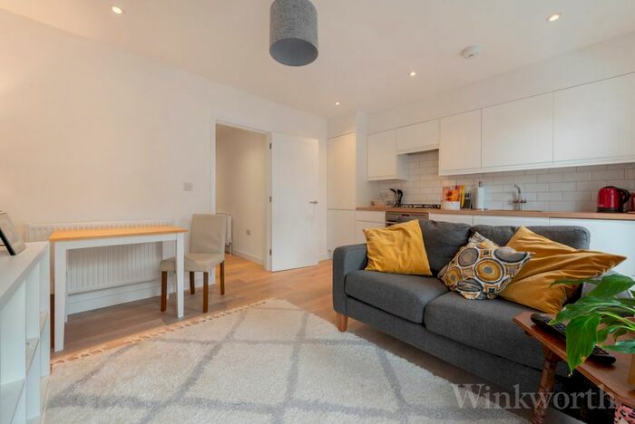 1 Bedroom Flat To Rent In New Cross Road, London, SE14