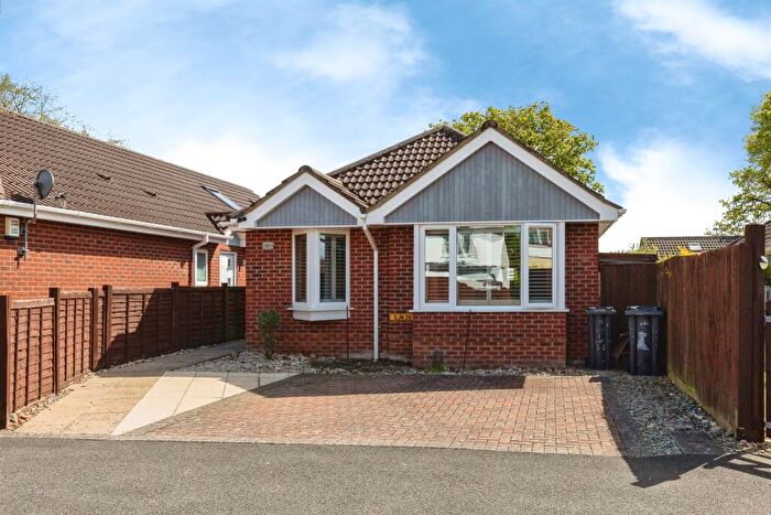 3 Bedroom Detached House For Sale In Kinson Road, Bournemouth, BH10