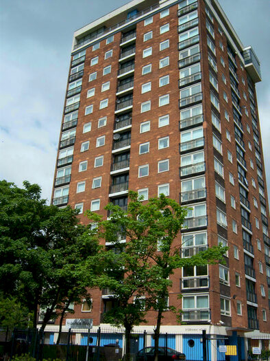 3 Bedroom Flat To Rent In Croxteth Drive, Liverpool, Merseyside, L17