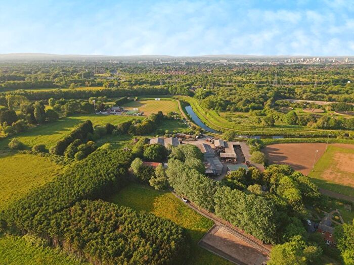 3 Bedroom Bungalow For Sale In Little Ees Lane, Sale, Greater Manchester, M33