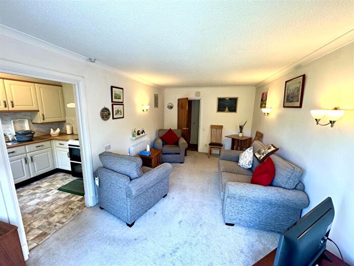 1 Bedroom Flat For Sale In Garden City Way, Chepstow, NP16