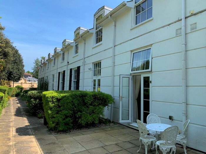 1 Bedroom Flat To Rent In Sarre Court, Sarre, CT7