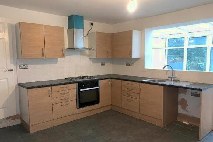 3 Bedroom Property To Rent In Leys Road, Brierley Hill DY5