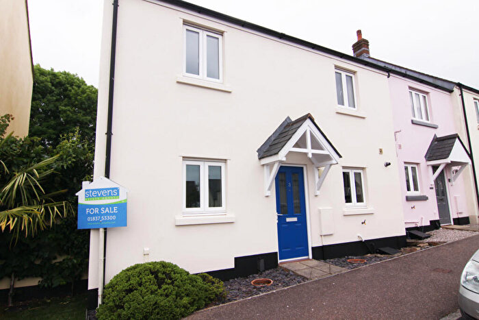 4 Bedroom Semi-Detached House To Rent In Blangy Close, North Tawton, EX20