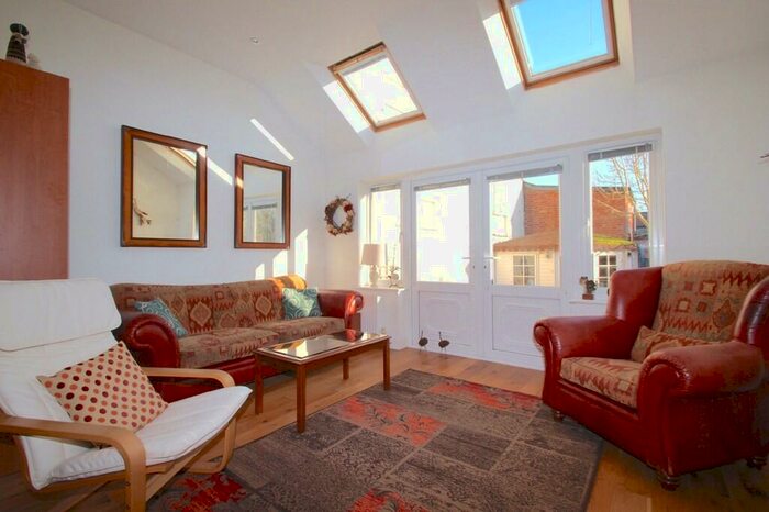 2 Bedroom Semi-Detached House To Rent In Monmouth Road, New Hinksey, OX1