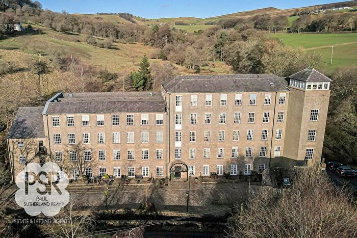 2 Bedroom Apartment For Sale In Slack Lane, Little Hayfield, SK22
