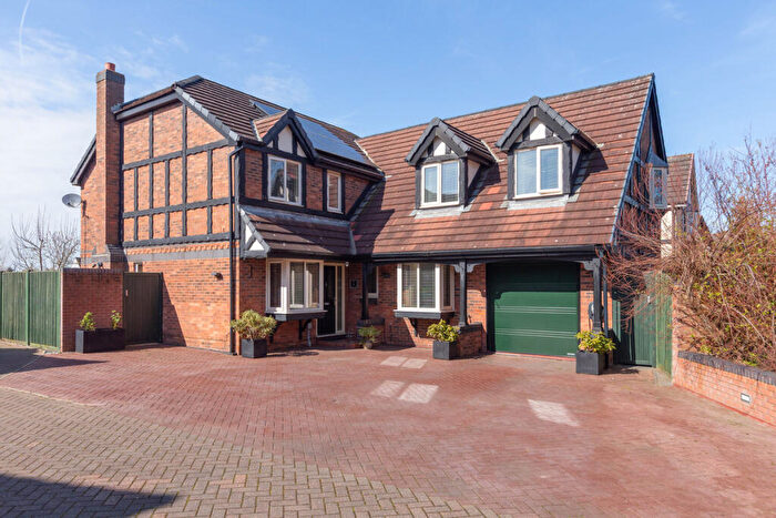 4 Bedroom Detached House For Sale In Cotswold Road, Lytham St. Annes, FY8