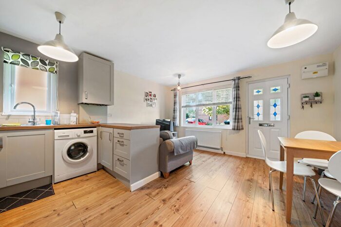 1 Bedroom Flat To Rent In Reynolds Close, Colliers Wood, London, SW19