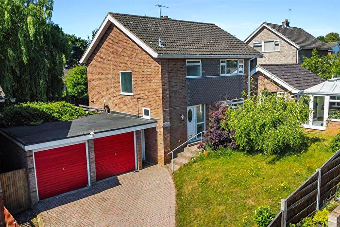 5 Bedroom Detached House For Sale In Quince Close, Brantham, CO11