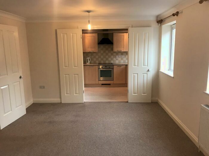 2 Bedroom Flat To Rent In Preston Road, Yeovil, BA21