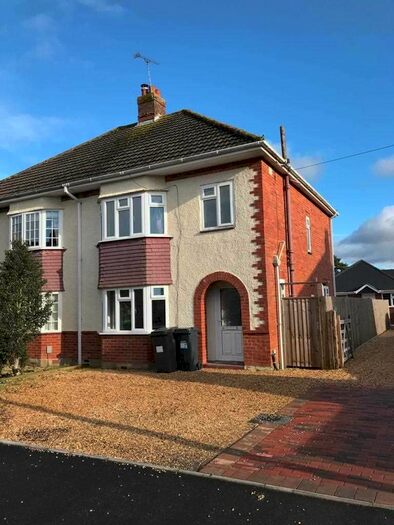 3 Bedroom Semi-Detached House To Rent In Castleton Avenue, Kinson, Bournemouth, BH10