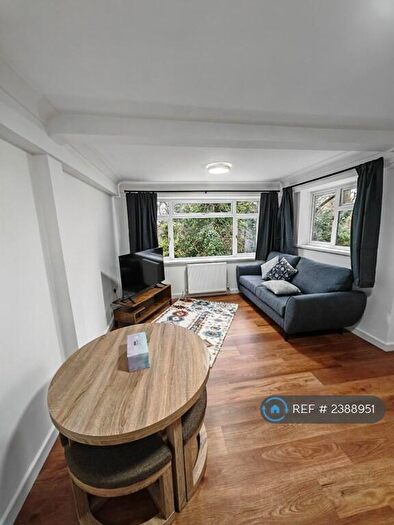 2 Bedroom Flat To Rent In Hayfield Road, Birmingham, B13