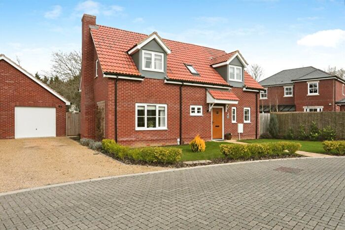 3 Bedroom Detached House For Sale In Platinum Drive, Badwell Ash, Bury St. Edmunds, IP31