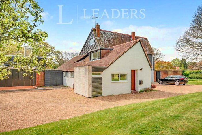 2 Bedroom Property To Rent In Little Micklepage Leigh, Nuthurst, RH13