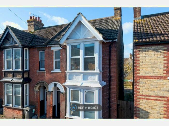 4 Bedroom End Of Terrace House To Rent In Lancaster Road, Canterbury, CT1