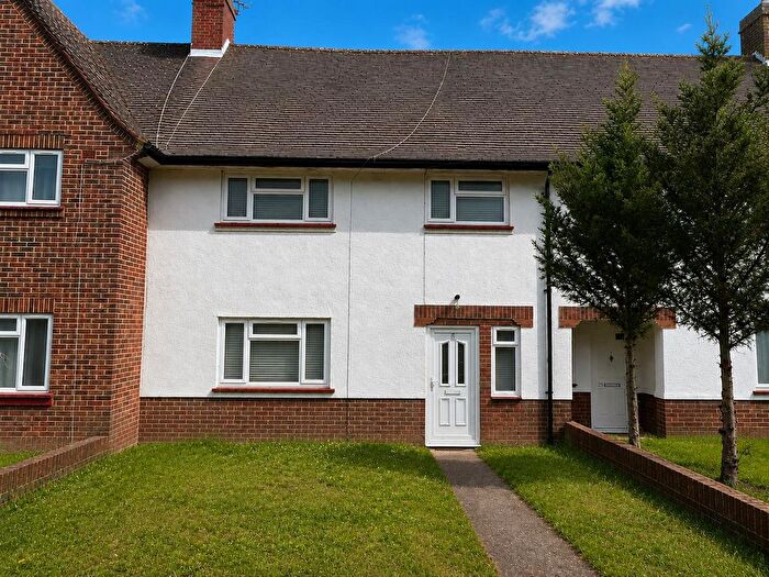 Studio To Rent In Chertsey Road, Feltham, TW13