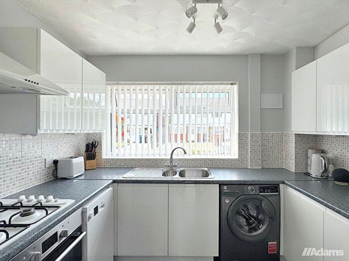 3 Bedroom Semi-Detached House For Sale In Minton Way, Widnes, WA8