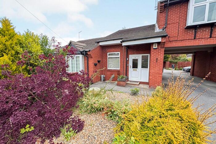 1 Bedroom Terraced House To Rent In Kingfisher Way, Leeds, West Yorkshire, LS17