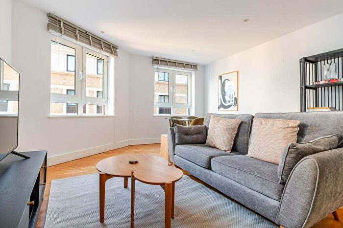 2 Bedroom Apartment To Rent In Pepys Street, London, EC3N
