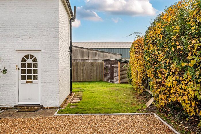 4 Bedroom Detached House To Rent In West Grimstead, Salisbury, SP5