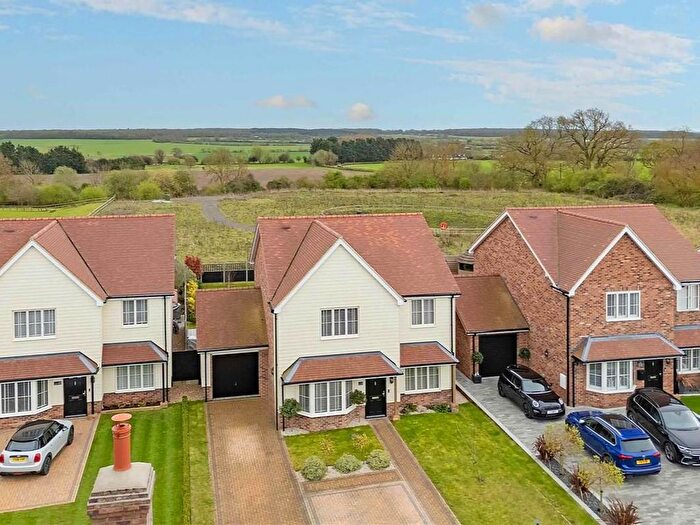 4 Bedroom Detached House For Sale In Little Ridings Lane, Norton Heath, CM4