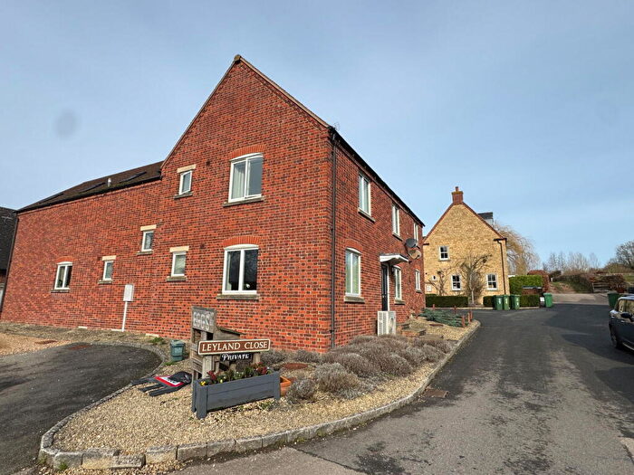 1 Bedroom Apartment For Sale In Leyland Close, Gawcott, MK18