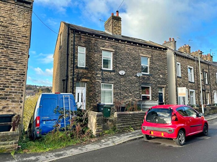 3 Bedroom Semi Detached House For Sale In Damems Road, Keighley, BD21