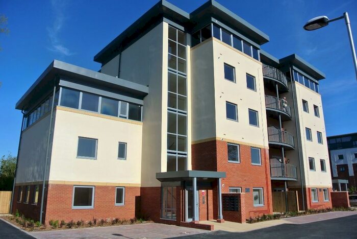 2 Bedroom Flat To Rent In Junction Road, Andover, Hampshire, SP10