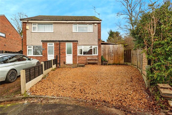 2 Bedroom Semi Detached House For Sale In Lorgill Close, Stockport, Greater Manchester, SK3