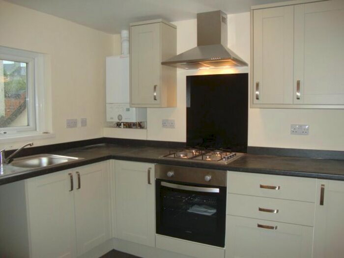 2 Bedroom Flat To Rent In Blewitt Street, Newport, NP20