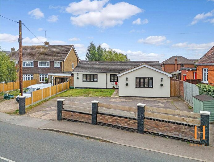 4 Bedroom Bungalow For Sale In Heath Road, Ramsden Heath, Billericay, Essex, CM11
