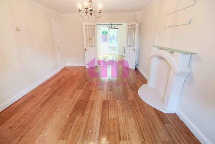 3 Bedroom Semi-Detached House To Rent In Francisco Close, Chafford Hundred, RM16