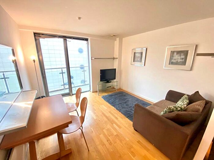 1 Bedroom Property To Rent In Whitehall Quay, Leeds, LS1
