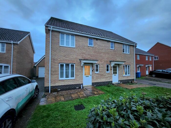 4 Bedroom Terraced House To Rent In Alicante Way, Norwich, NR5