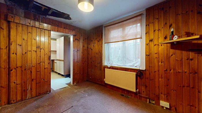 2 Bedroom Semi-Detached House For Sale In Ravenscroft Road, Beckenham, Kent, BR3