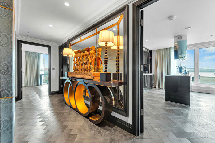 2 Bedroom Apartment For Sale In Unit Lock House, Surrey Quays, SE16