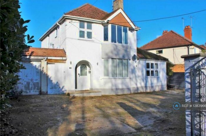 4 Bedroom Detached House To Rent In Ash, Ash, GU12