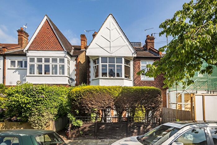 2 Bedroom Flat To Rent In Langside Avenue, London, SW15